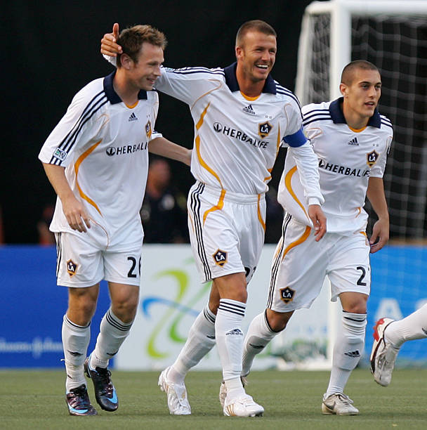 否从激烈的 否从激烈的